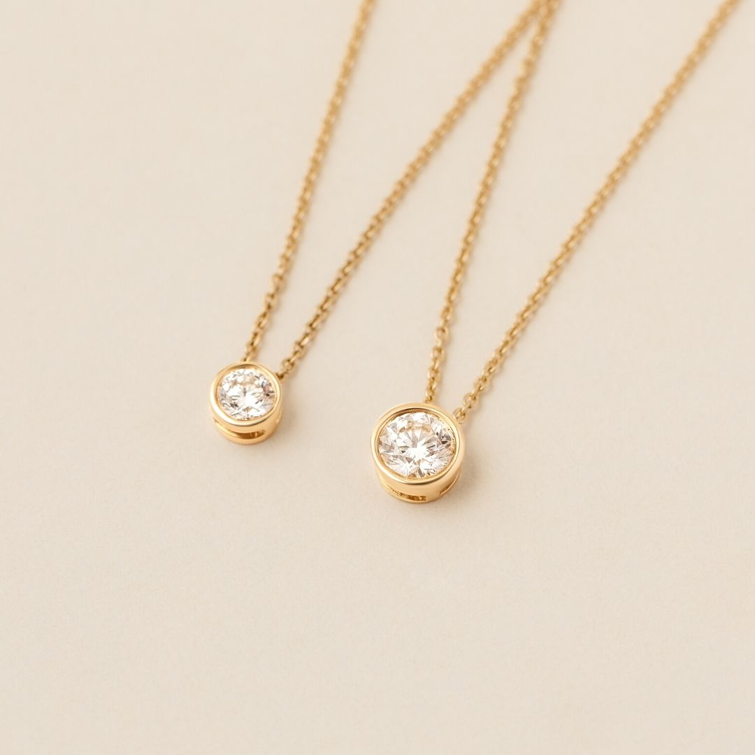 Simple gold necklace on sale with diamond